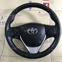 Vô lăng Toyota Corola Altis 2016