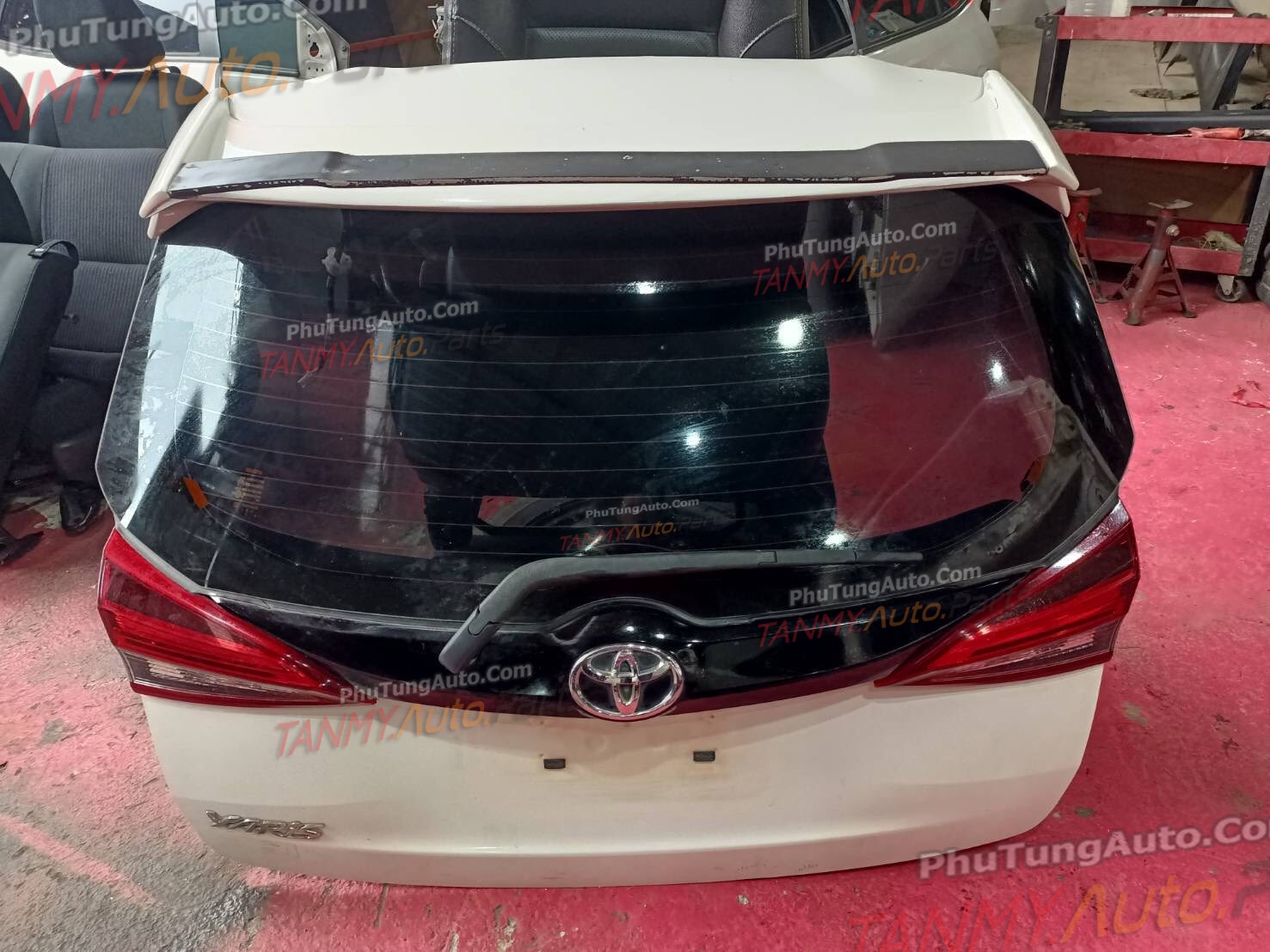 Cánh Cửa, Cốp Sau Toyota Yaris 2019