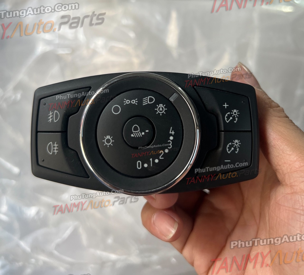 Công tắc đèn pha Ford EcoSport