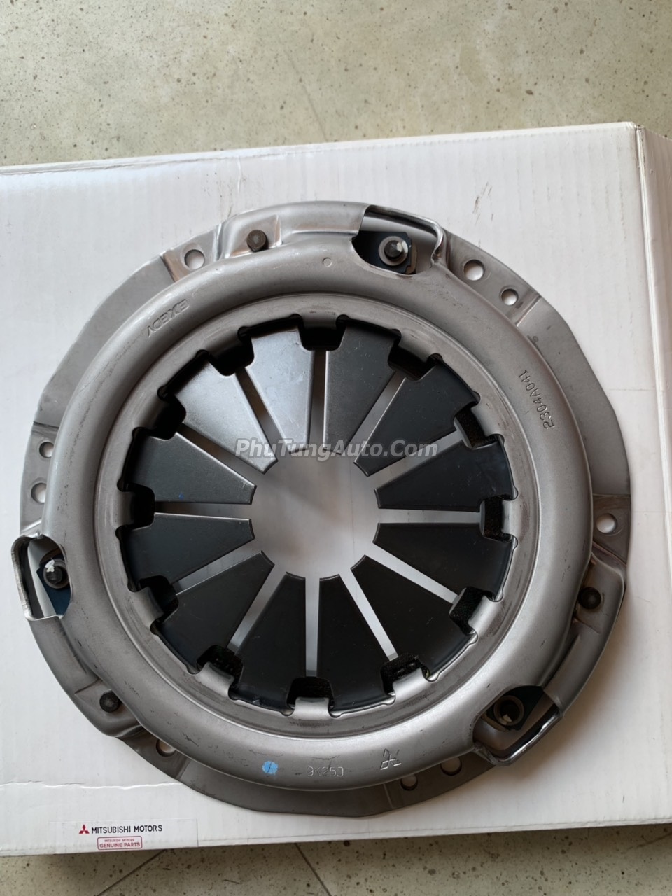 Bàn ép Mitsubishi Attrage